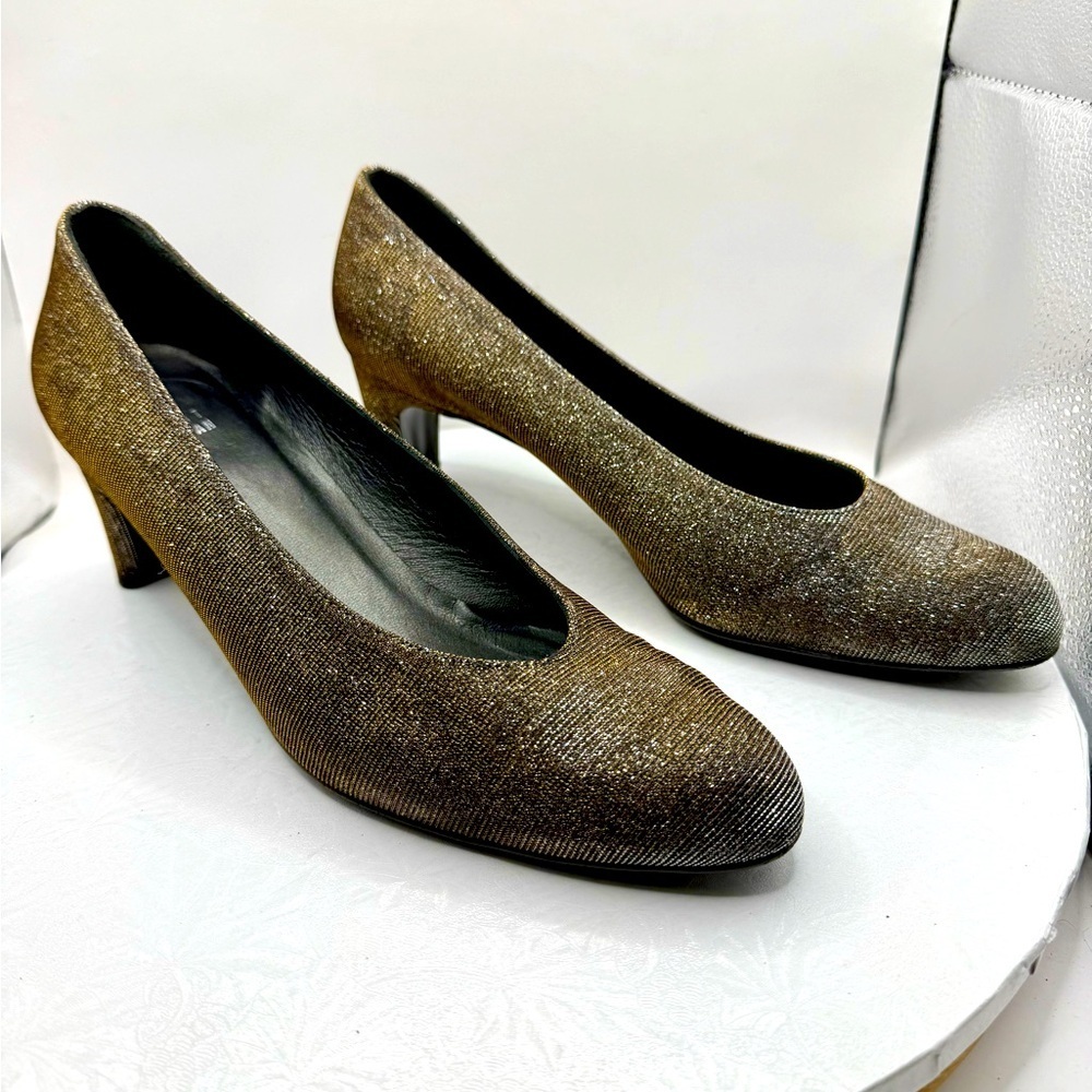 Stuart Weitzman Glitter Heels Women's Size 9‎